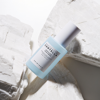 🤍TIME SALE🤍 [Skin1004] Madagascar Centella Hyalu-Cica Blue Serum 50ml